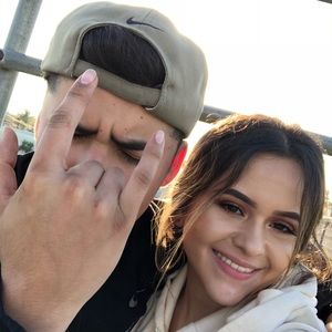 Meet your Posher, Alexia